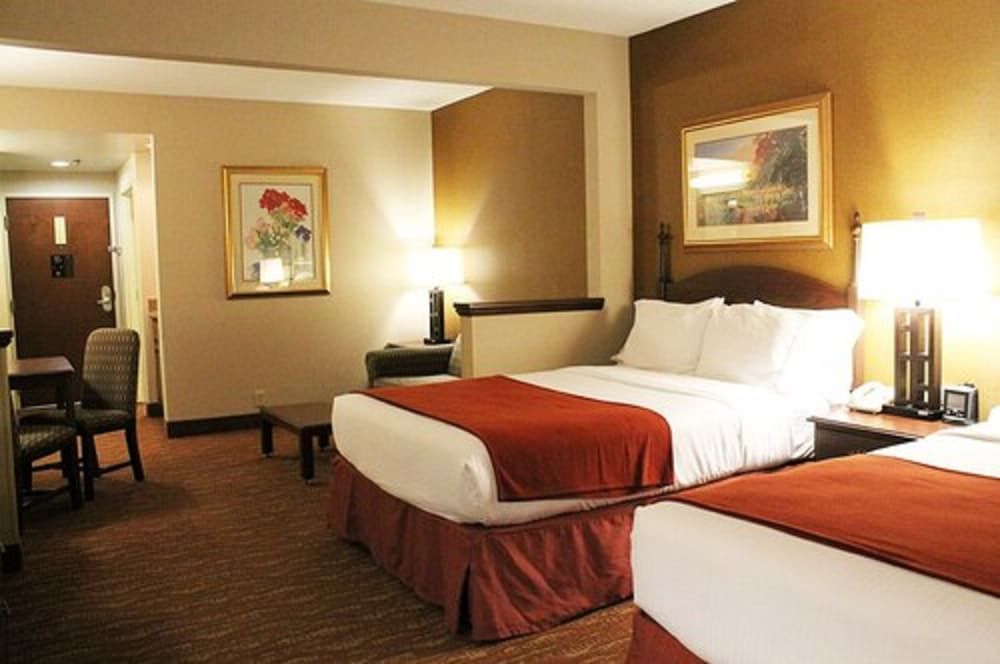 Auburn Place Hotel & Suites - Paducah