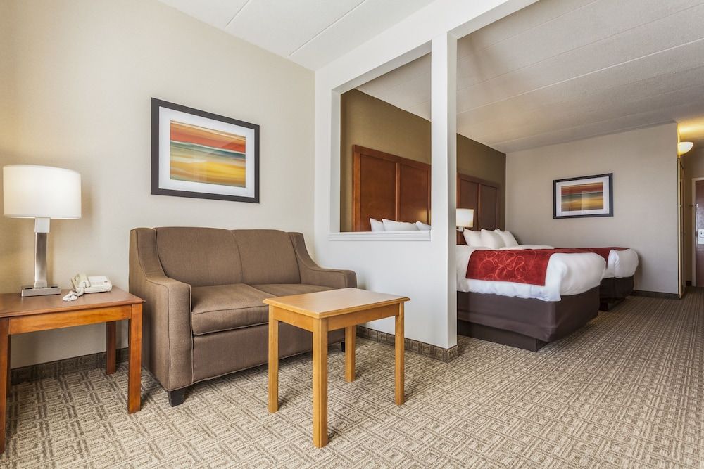 Suite, 2 Queen Beds, Non Smoking
