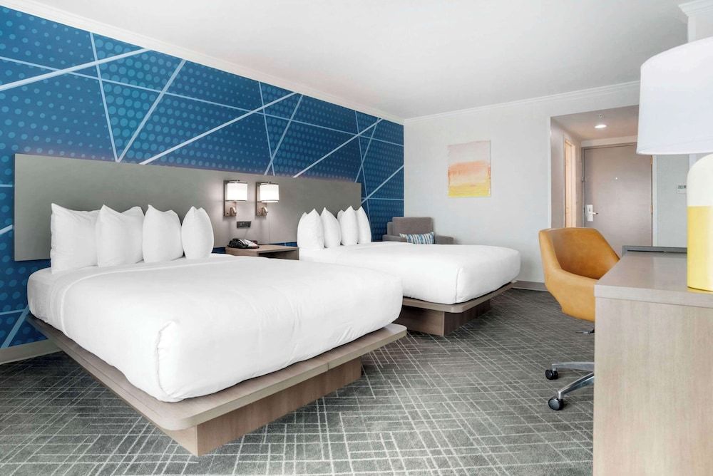 Comfort Inn & Suites New Orleans Airport North Suite, 2 Queen Beds, Non Smoking