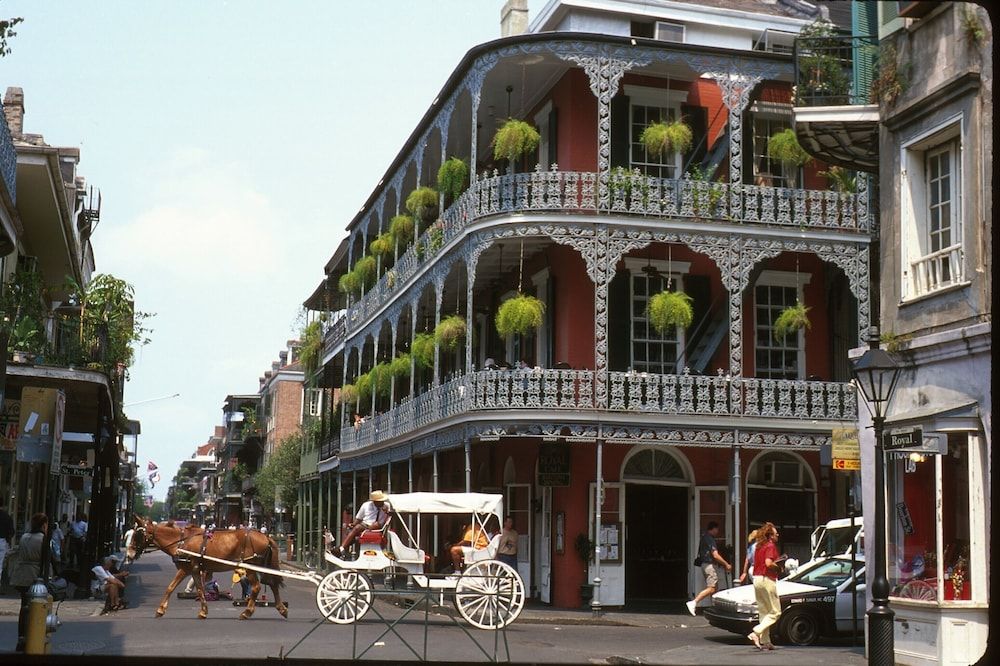 undefined Comfort Inn & Suites At Copeland Tower 3