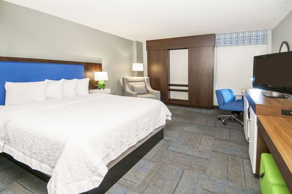One King Bed, Non-Smoking