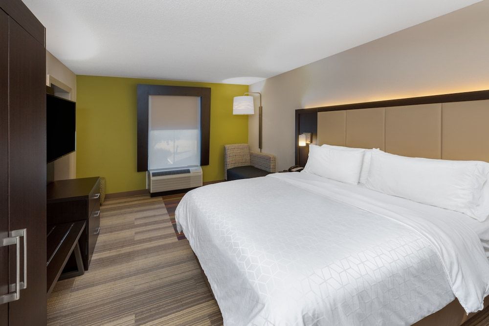 Standard Room, 1 King Bed