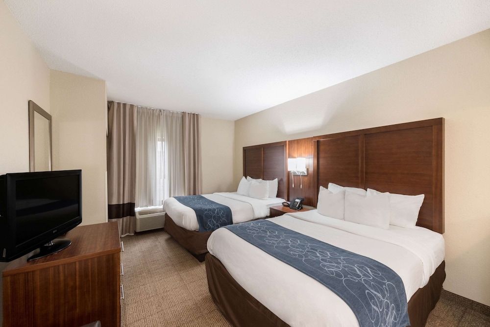 Suite, 2 Queen Beds, Non Smoking
