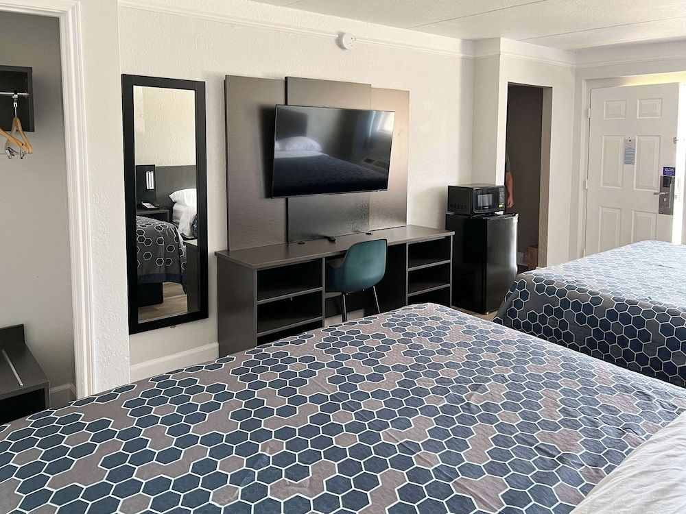 Standard Room, 2 Double Beds, Smoking