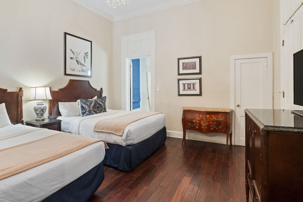 Standard Room - Two Queen Beds