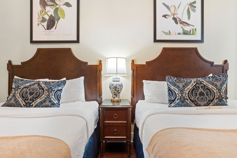 Standard Room - Two Queen Beds