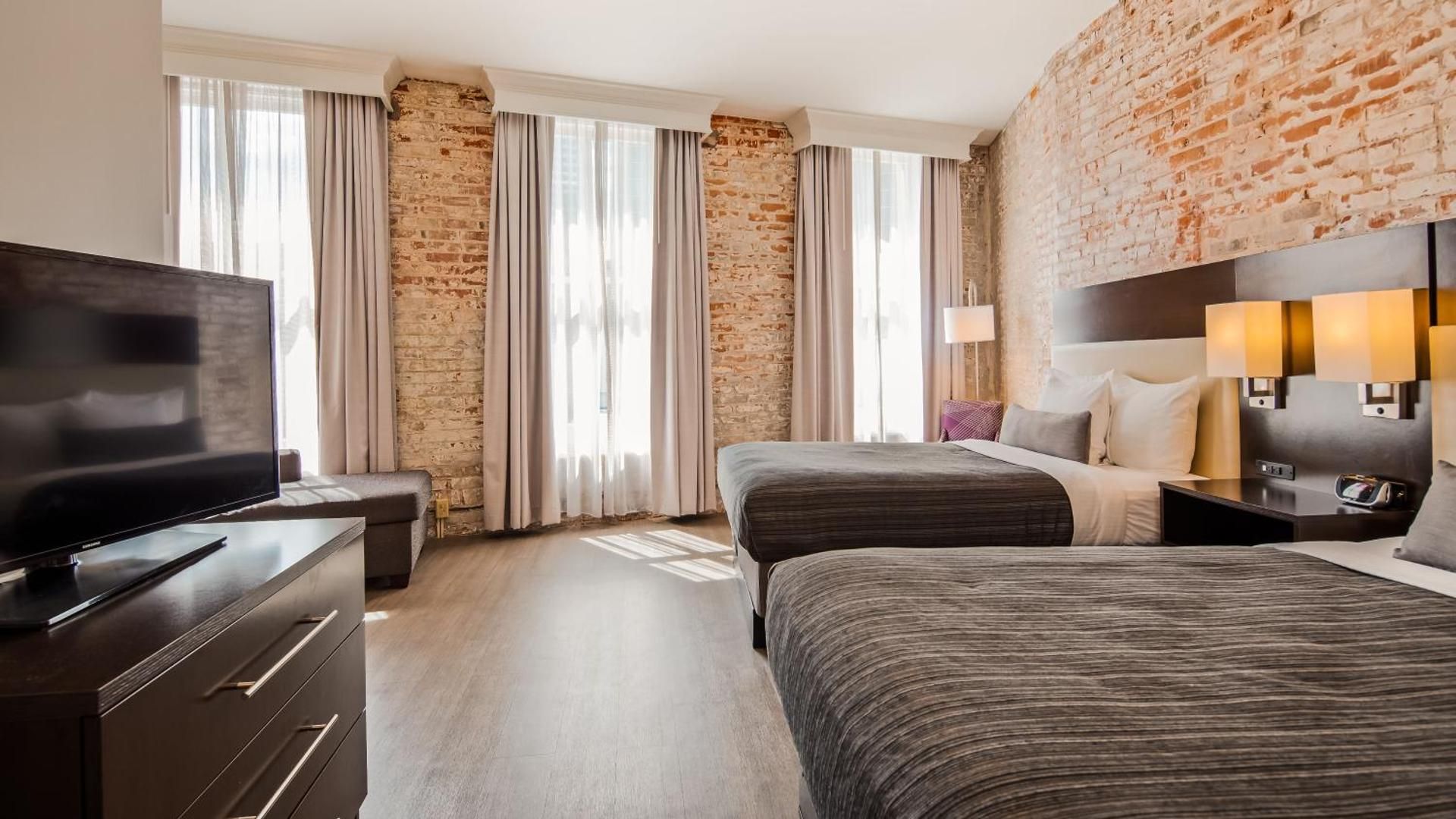 2 Double Beds, Non-smoking, Safe, Wi-fi, Full Breakfast