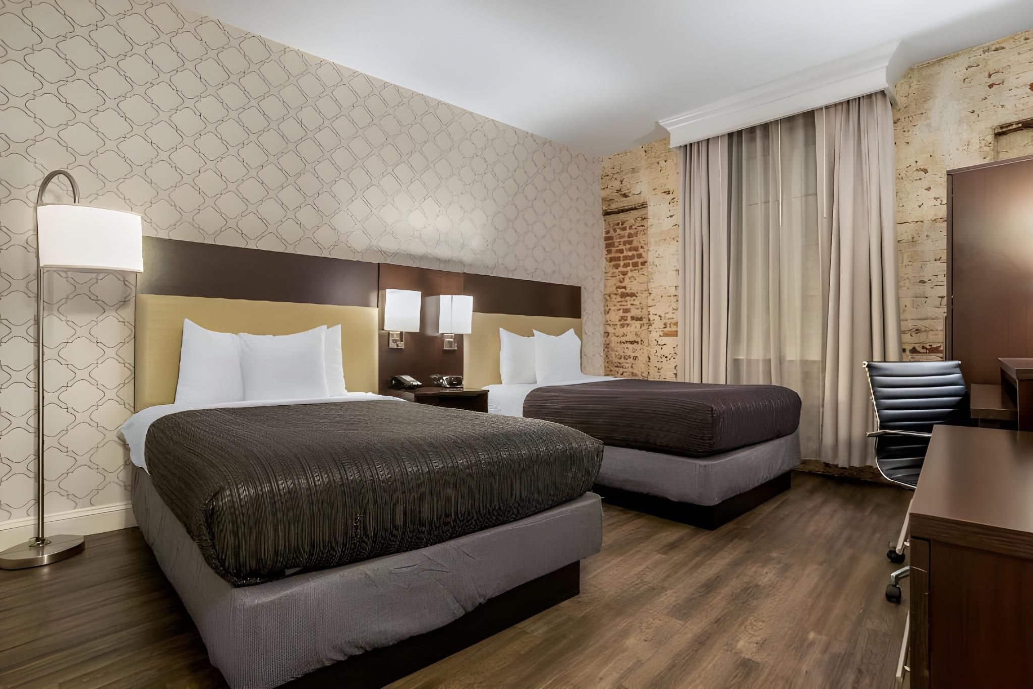 Accessible - 2 Double, Mobility Accessible, Roll In Shower, Non-Smoking, Full Breakfast