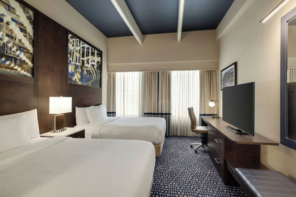 Room, Mobility Accessible (Roll-in Shower, 2 King Beds)