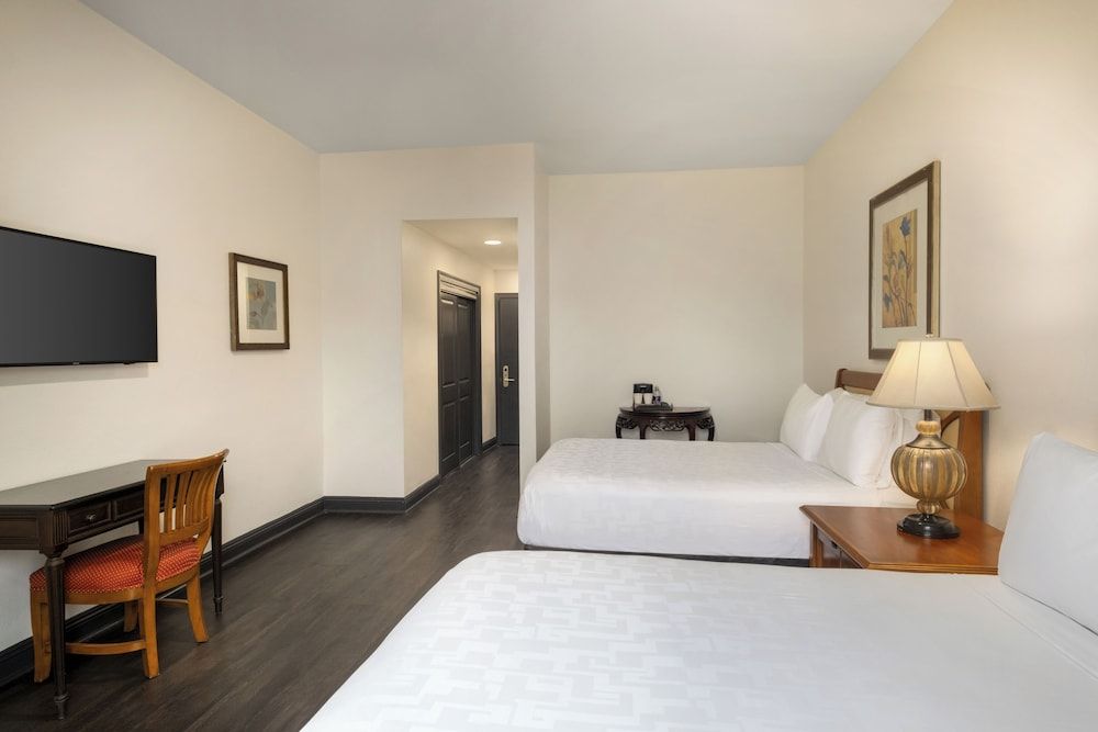 Deluxe Room, 2 Double Beds, Balcony