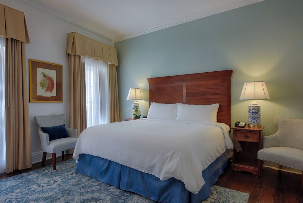 Standard Room, 1 King Bed