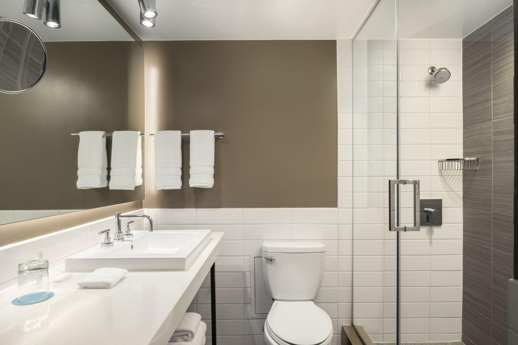 Executive Suite, 1 King, Corner room