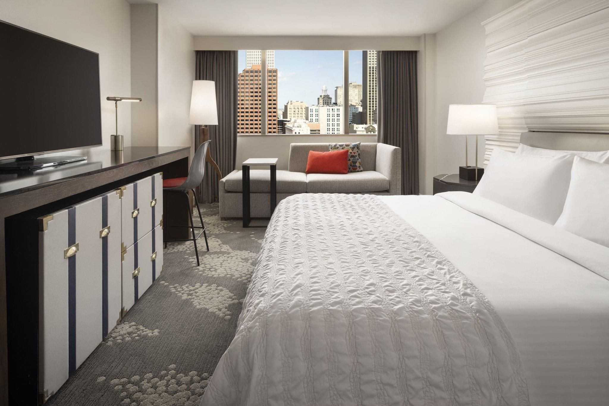 Superior, Guest room, 1 King, City or River view