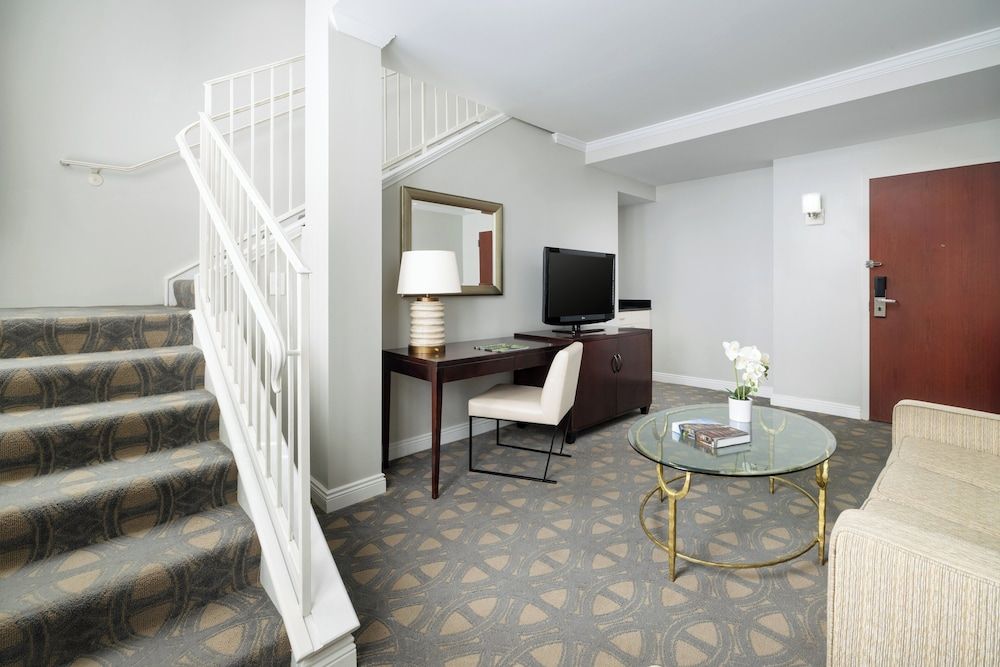 The Riverfront Hotel New Orleans Executive Suite (Loft) 5