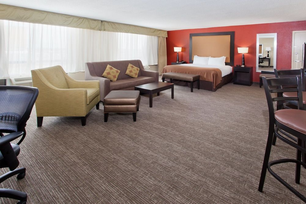 Suite, 1 King Bed