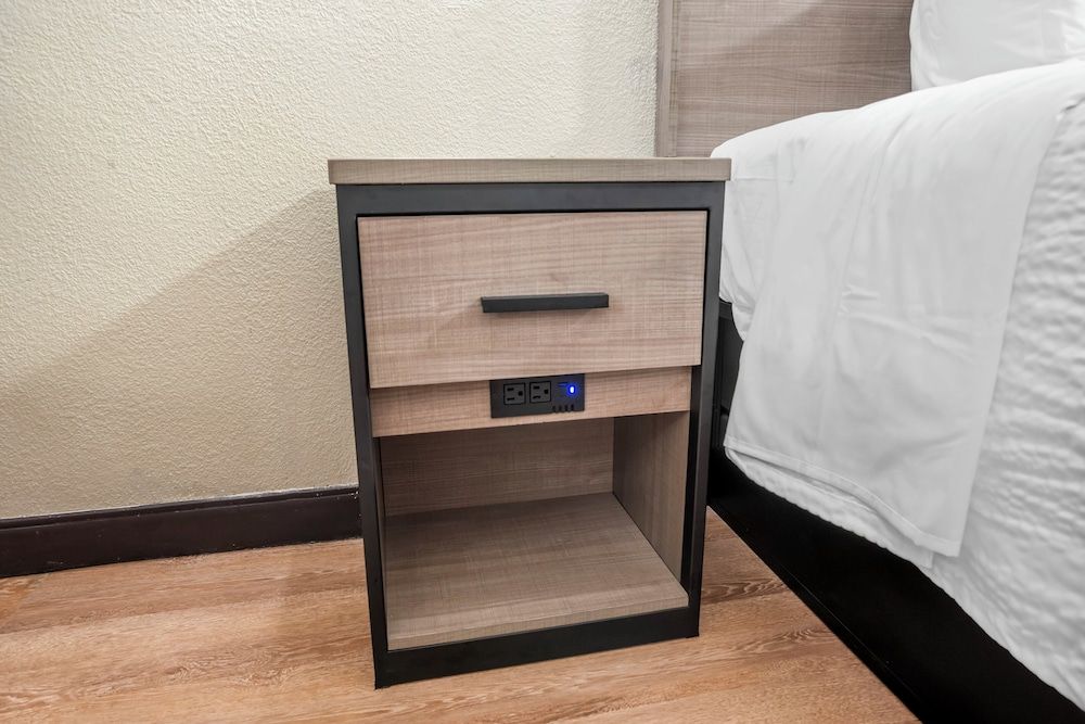 Red Roof Inn West Monroe Standard Room, 1 King Bed (Smoke Free) 5