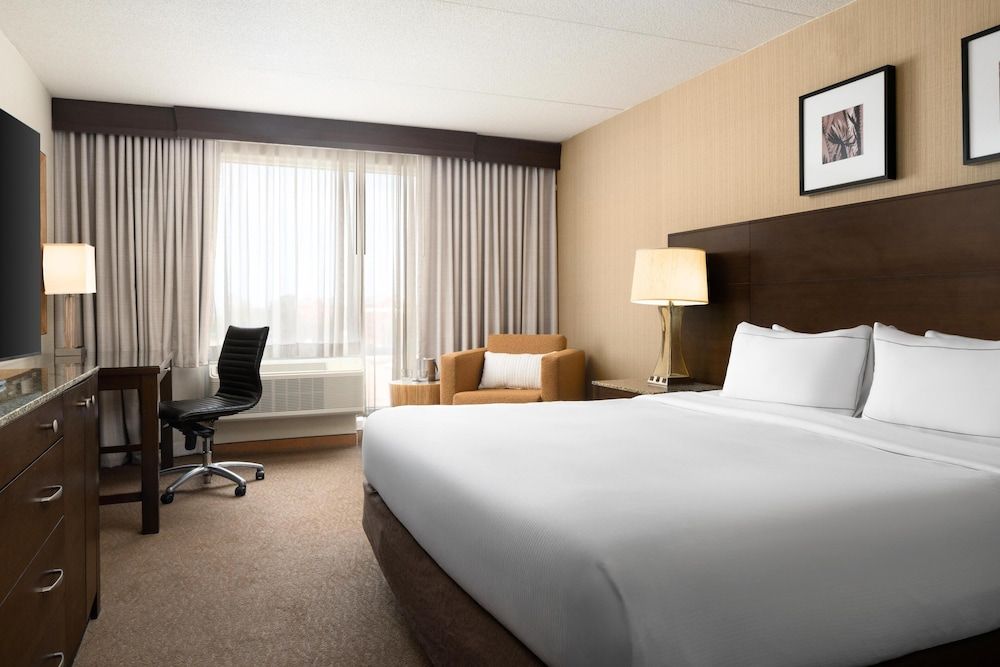 undefined DoubleTree by Hilton Hotel Boston Bayside 2