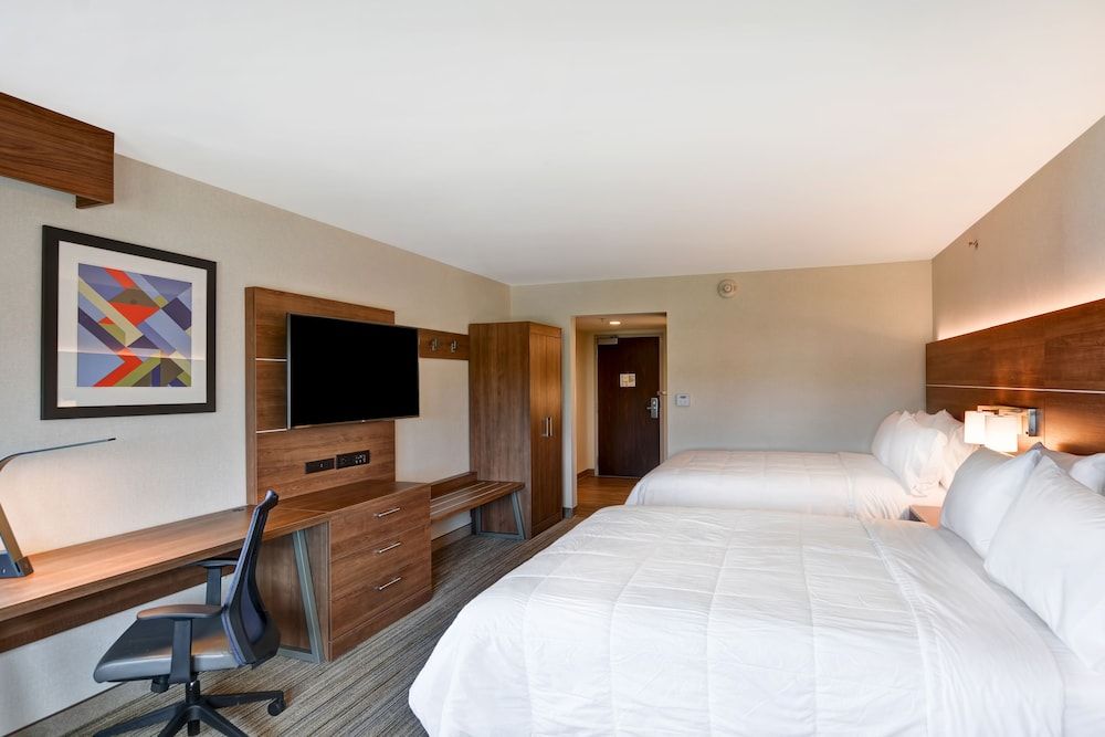 Room, 2 Queen Beds