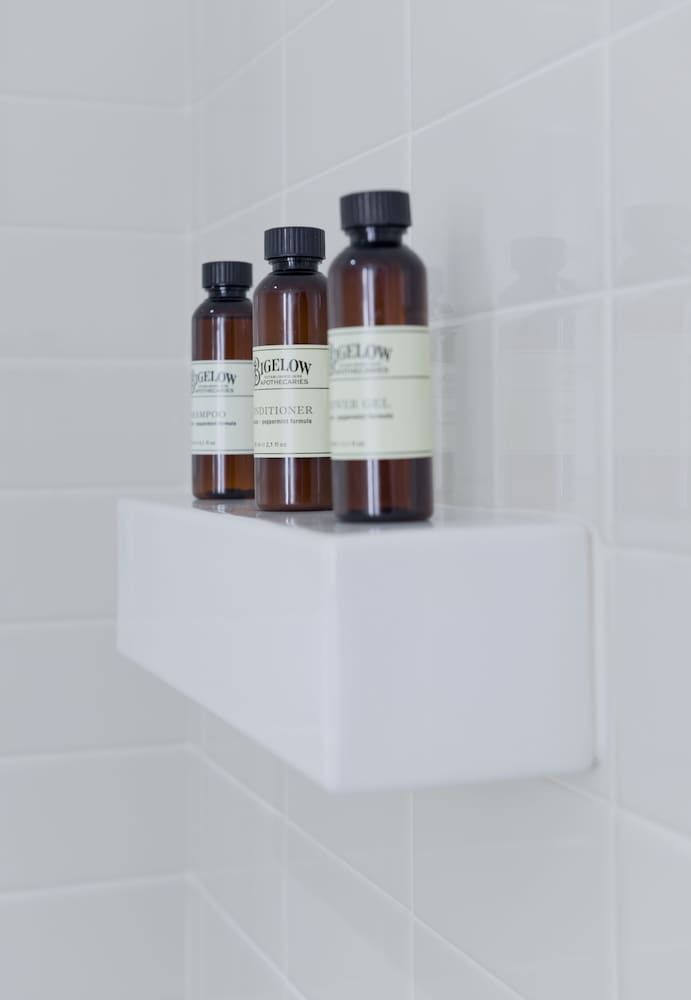 The Verb Hotel Standard Room, 1 King Bed 5