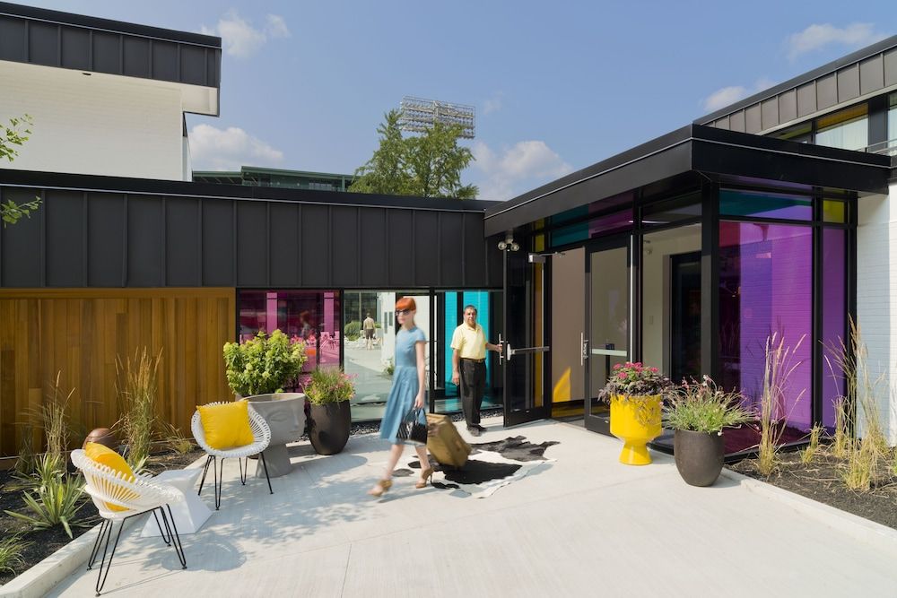 undefined The Verb Hotel 9