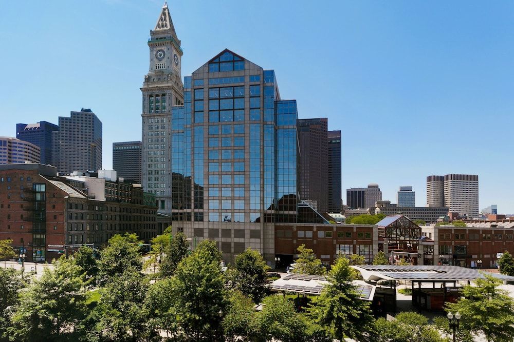 Boston Marriott Long Wharf Room, 1 King Bed, City View 5