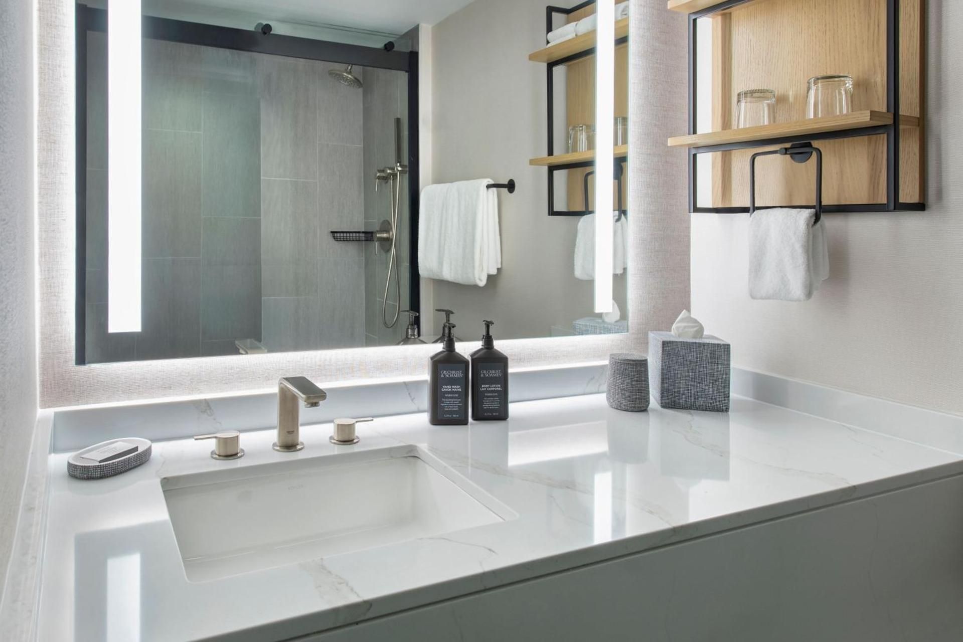 undefined Sheraton Boston, a Marriott Hotel 5