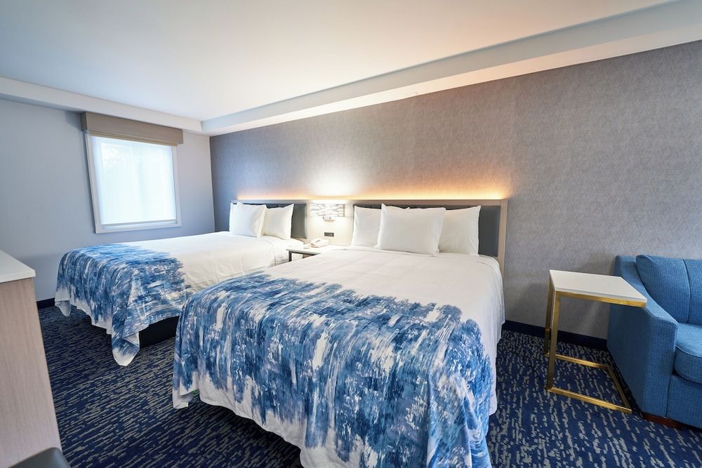 Suite, 2 Queen Beds, Non Smoking