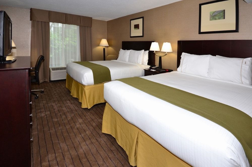 Standard Room, 2 Double Beds, Accessible (Communications)