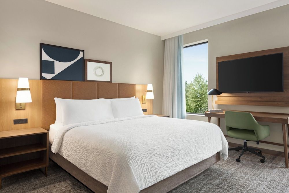 Studio Suite, 1 King Bed, Accessible Bathtub, Kitchen (Mobility)