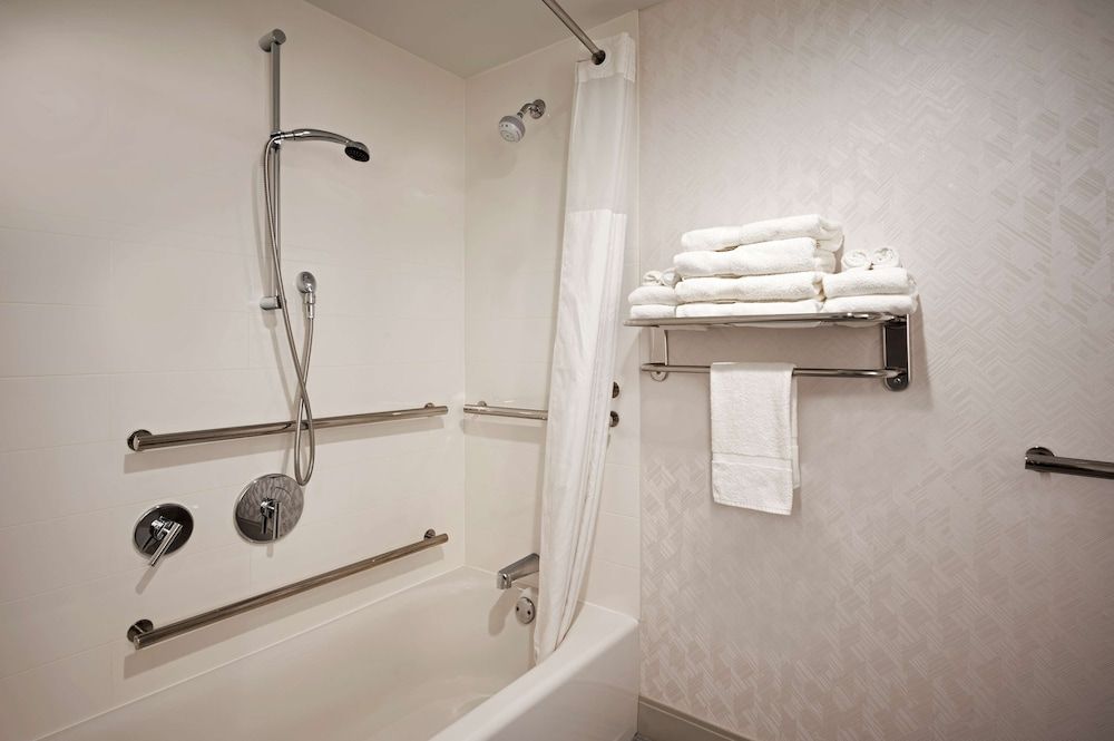 Room, 1 Queen Bed, Accessible