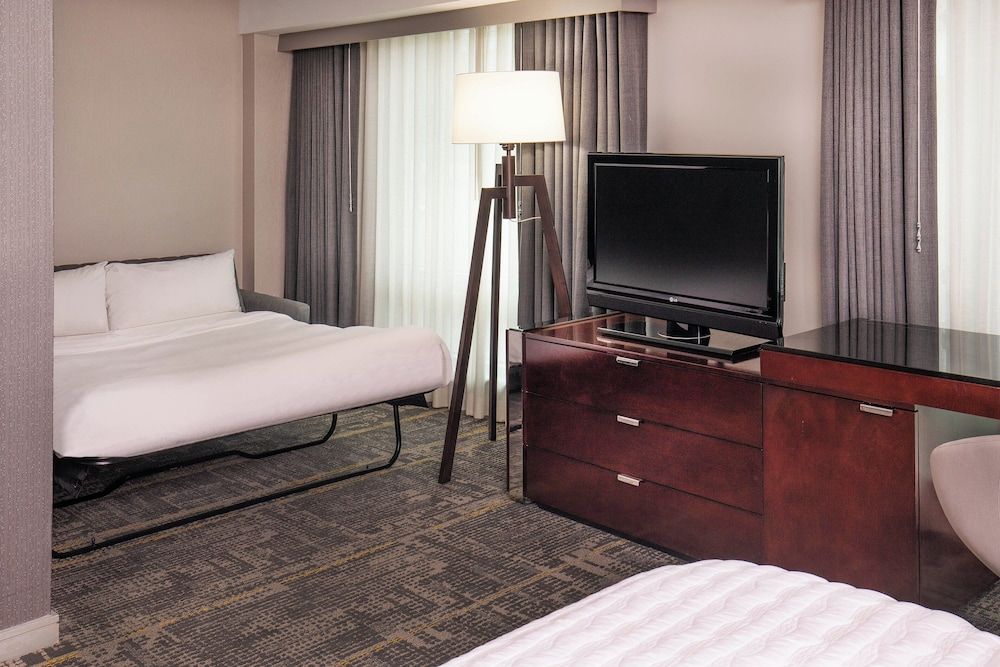 Junior Suite, 1 King Bed, Non Smoking