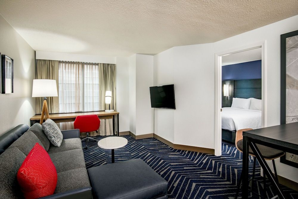 Suite, 1 Bedroom (Hearing Accessible)