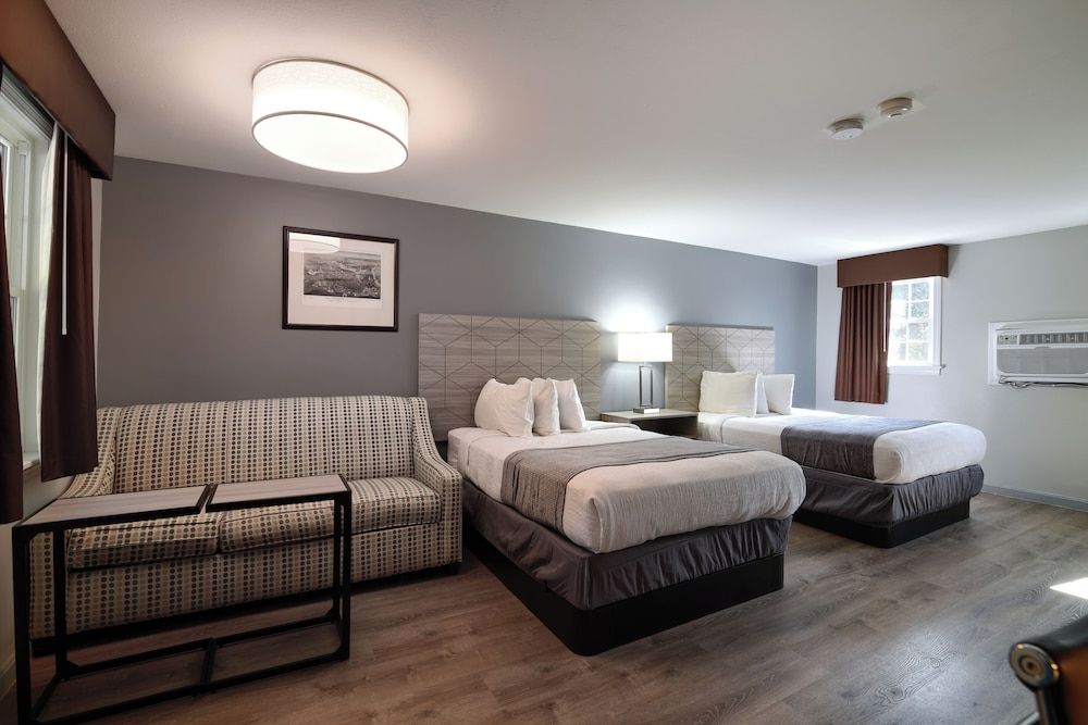 Knights Inn Danvers Basic Room, 2 Double Beds