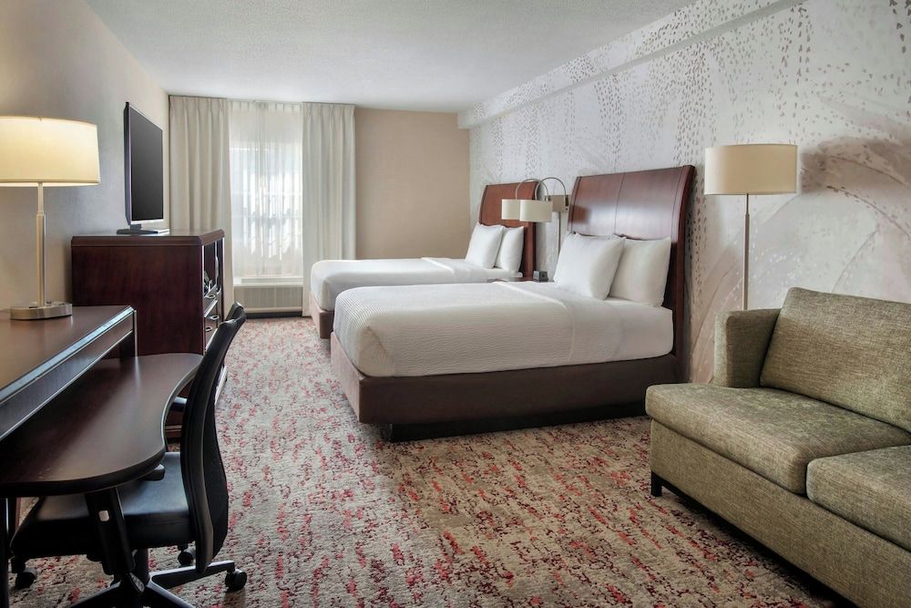 Studio, Multiple Beds (Hearing Accessible)