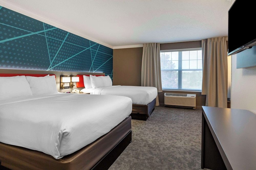 Suite, Multiple Beds, Accessible, Non Smoking