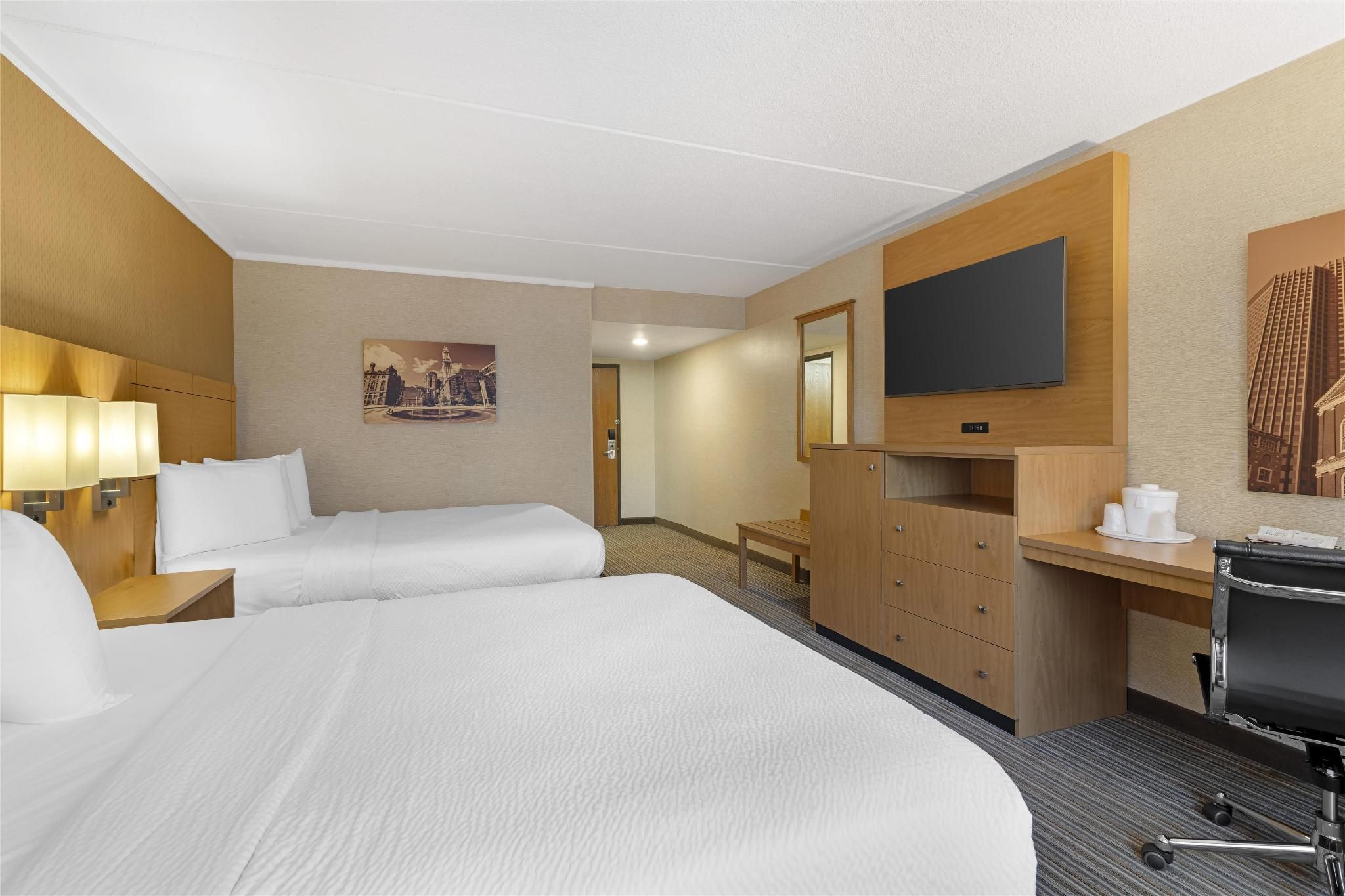 Best Western Royal Plaza Hotel & Trade Center 2 Queen Beds, Nonsmoking, Deluxe Room