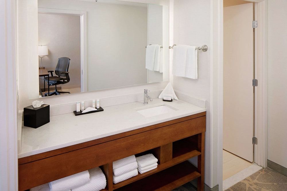Premium Suite, 1 King Bed, Non Smoking