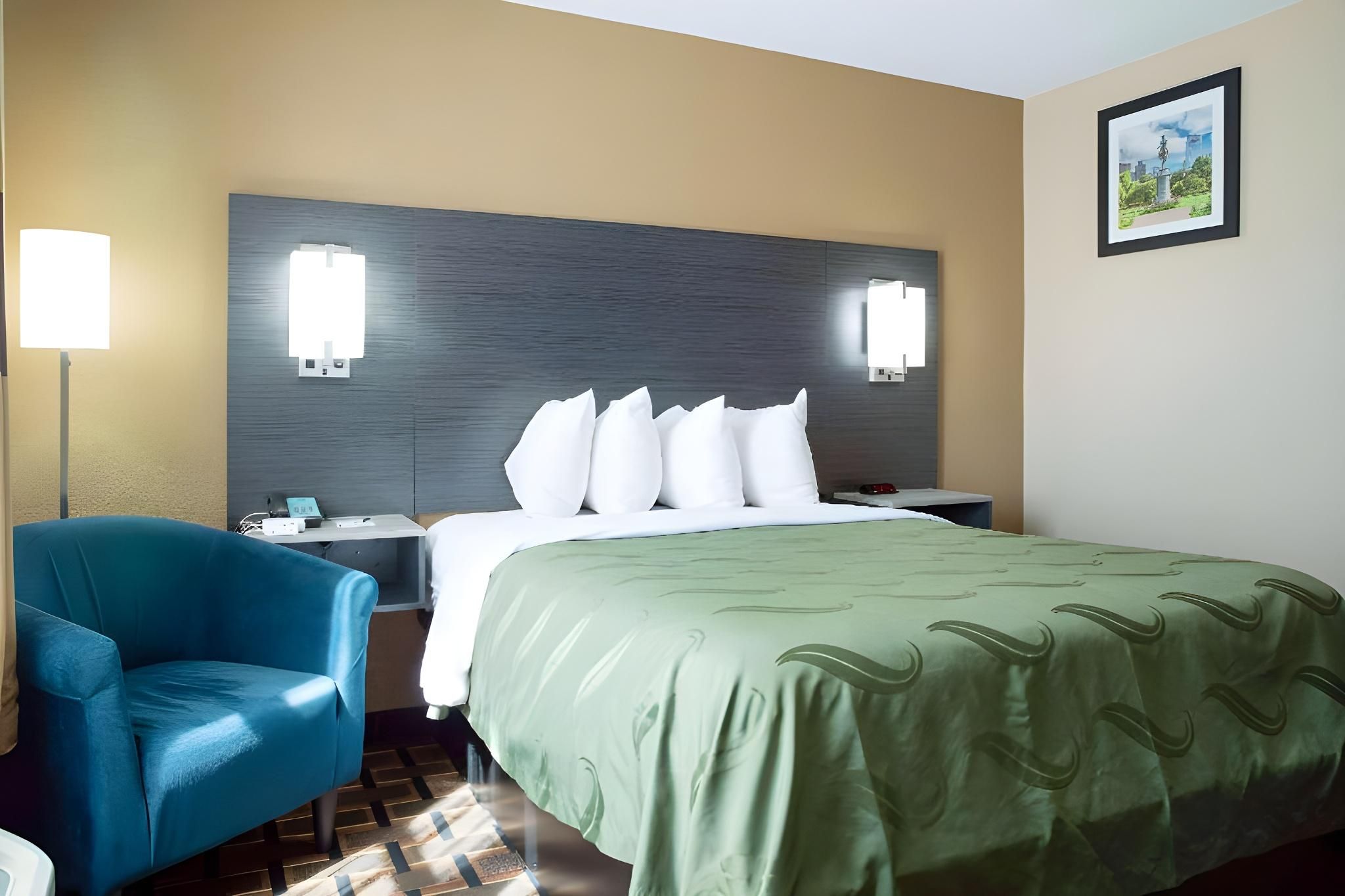 1 Queen Bed, Nonsmoking, Accessible