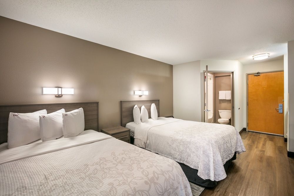 Red Roof Inn PLUS+ Boston - Logan Deluxe Room, 2 Double Beds, Accessible (Roll-In Shower, Smoke Free) 2