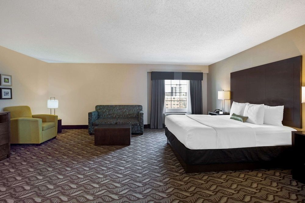 Deluxe Suite, Multiple Beds, Non Smoking