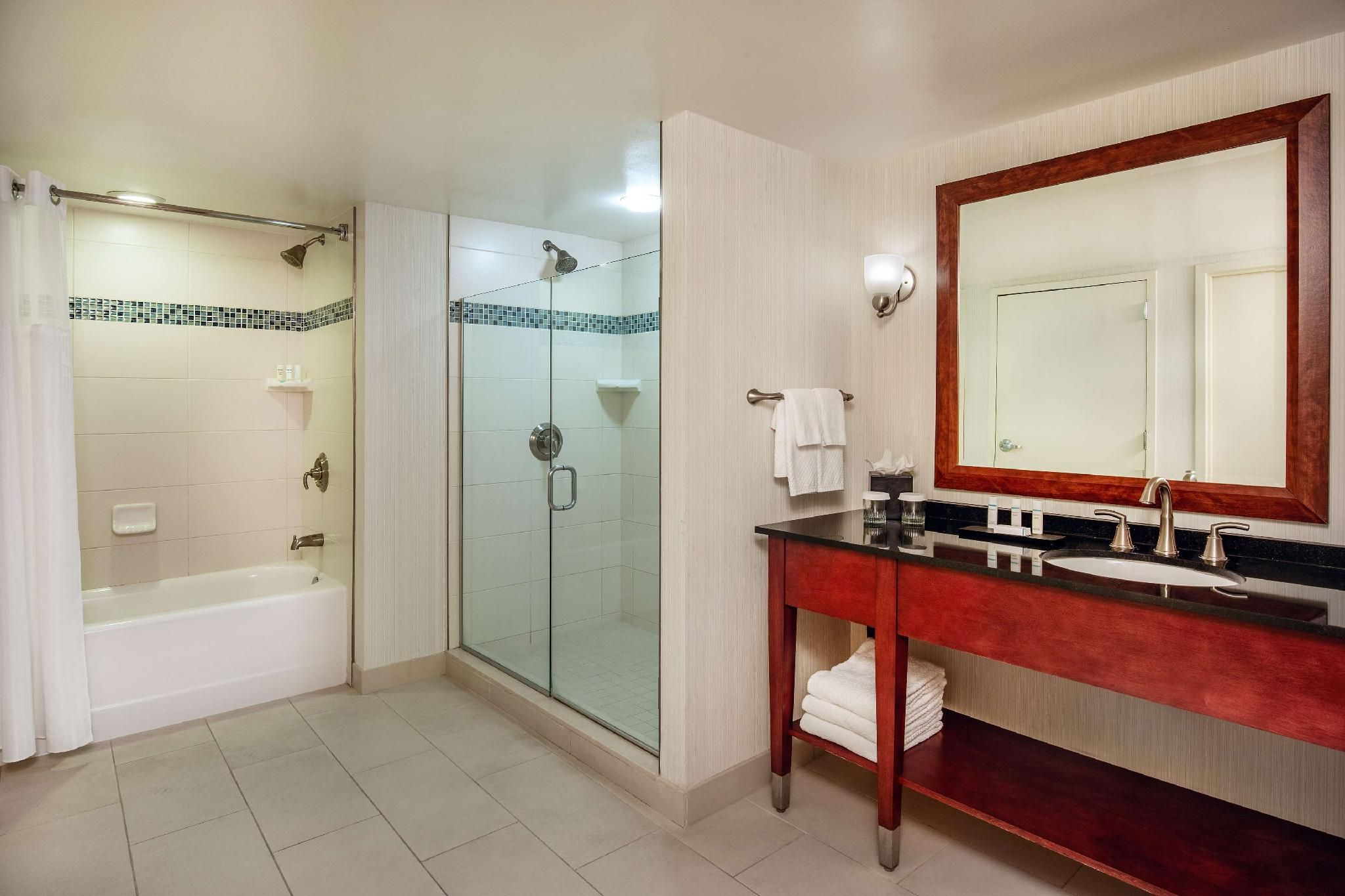 2 Room Superior Suite-1 King Bed-nosmoking