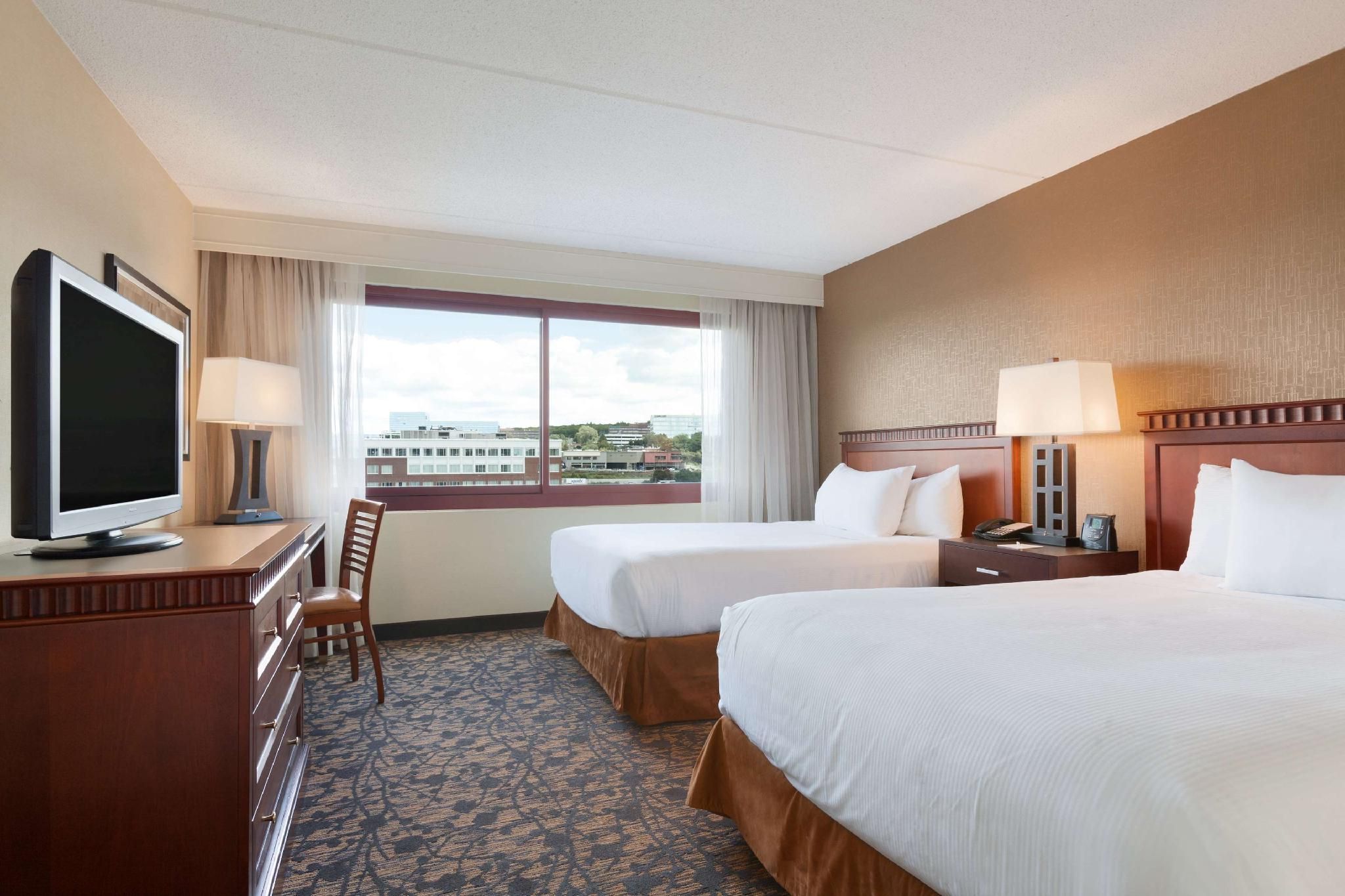 2 ROOM SUITE-2 DOUBLE BEDS-NONSMOKING