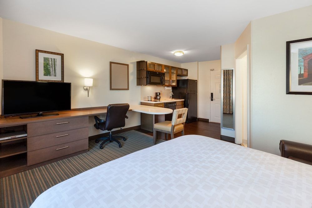 Studio Suite, 1 Queen Bed