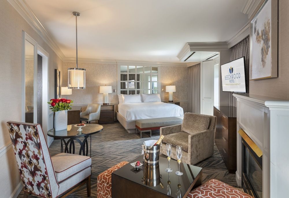 Beechwood Hotel Suite, Fireplace 2