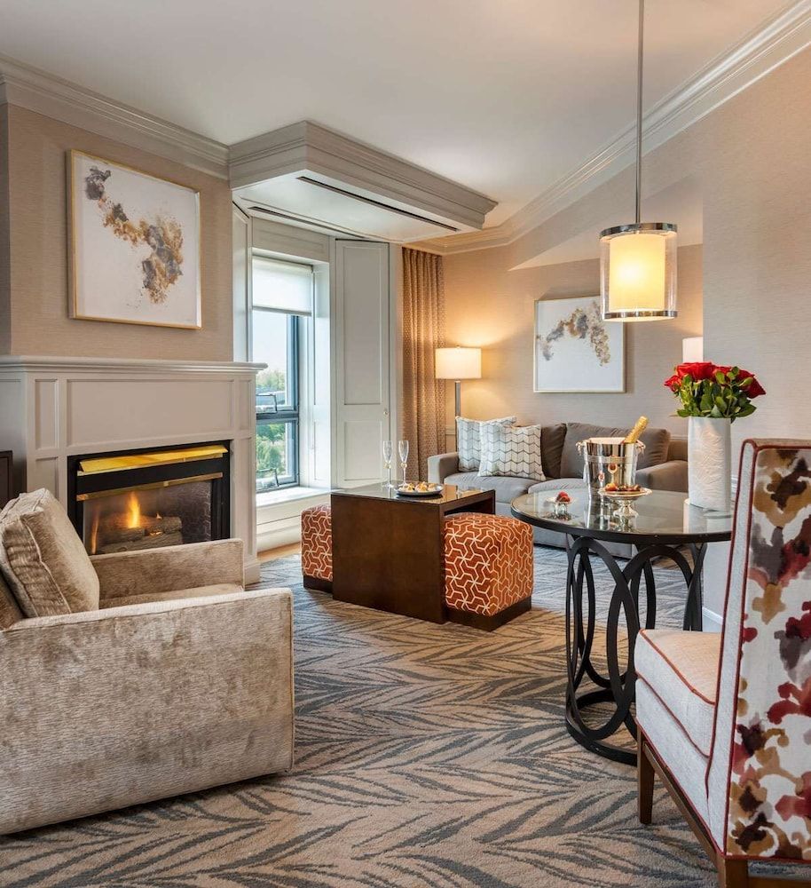 Beechwood Hotel Suite, Fireplace 10