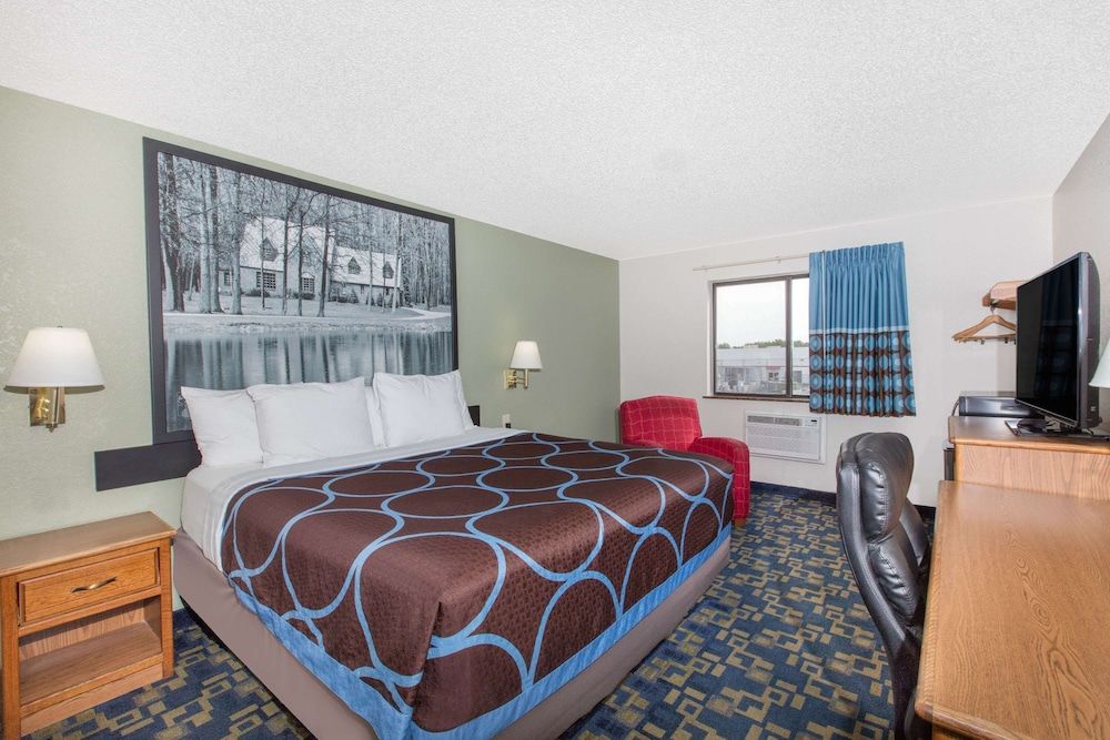 Standard Room, 1 King Bed