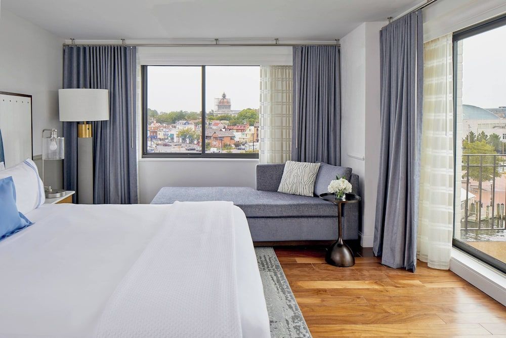 Room, 1 King Bed, Non Smoking, Balcony