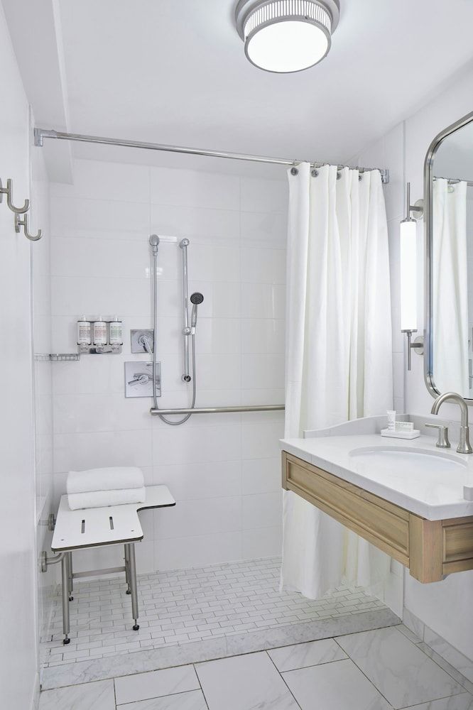 Room, 1 King Bed (Mobility Accessible, Roll-In Shower)