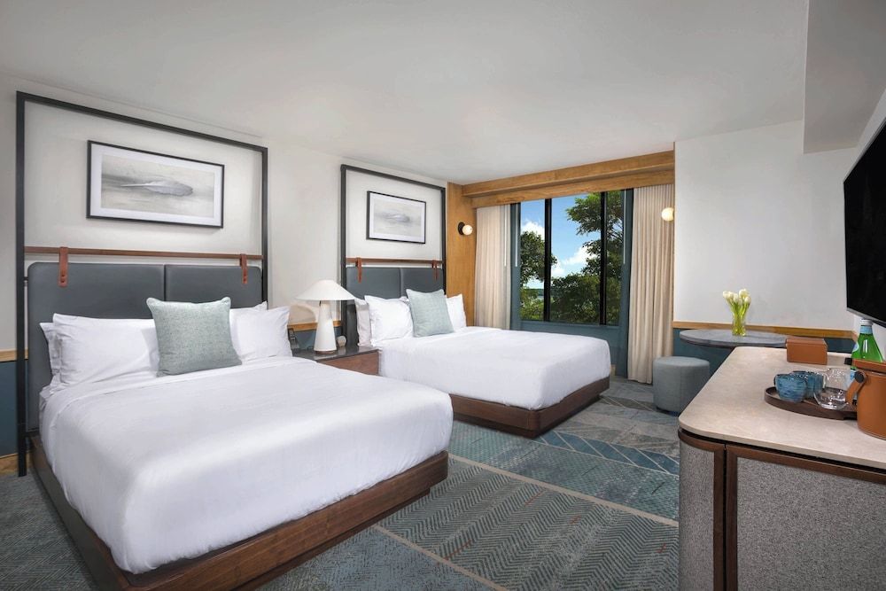 Standard Room, 2 Queen Beds, City View (Mobility Accessible, Roll-In Shower)