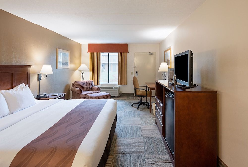Room, 1 King Bed, Accessible, Non Smoking